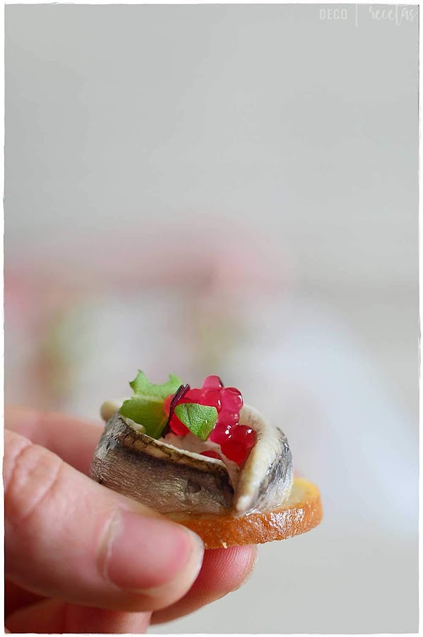 boquerón en vinagre. ¿Sabes diferenciar entre anchoa y Boquerón? >> Bocado de boquerón con mayonesa