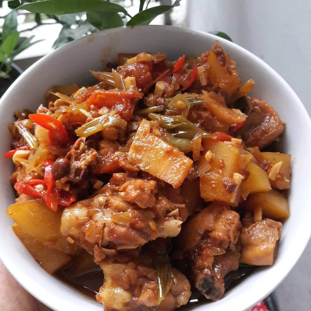 Resep Ayam Kentang Tauco Lezat TotalResep Resep Ayam Kentang Tauco Lezat TotalResep