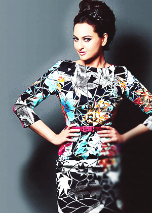 Sonakshi Sinha Dress1 - Sonakshi Sinha Dresses Pics