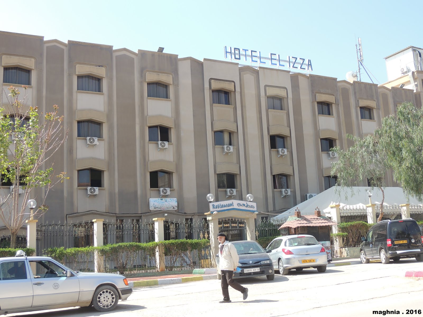 Hotel IZZA . Maghnia