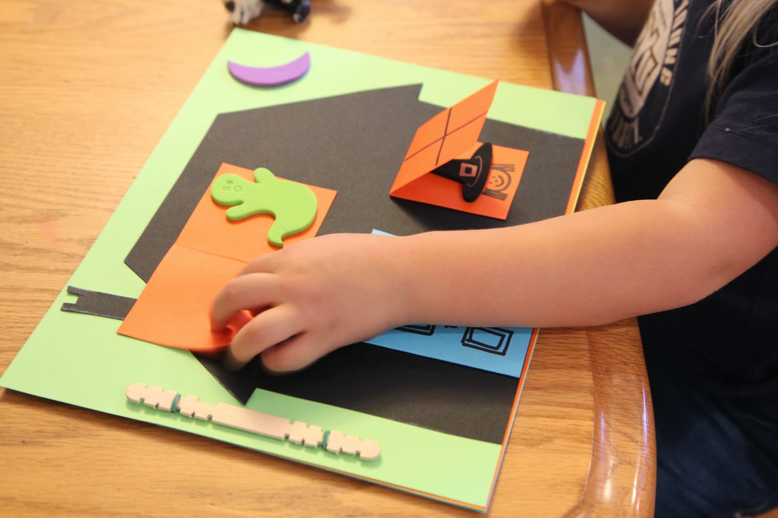 Toddler Approved! Homemade Lift the Flap Book {Nick Sharratt Virtual Book Club Blog Hop}