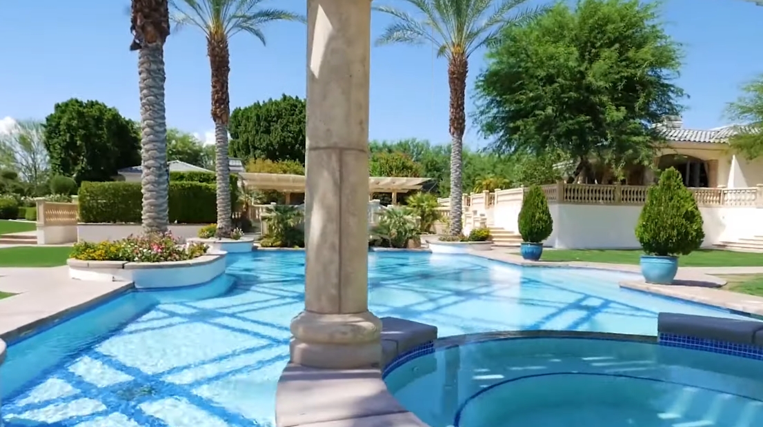Tour Coachella Valley, CA Luxury Classic Mansion vs. 19 Interior Design Photos
