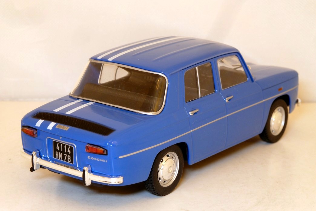 Modelli diecast 1:24 e dintorni: Auto Vintage Deluxe Collection France
