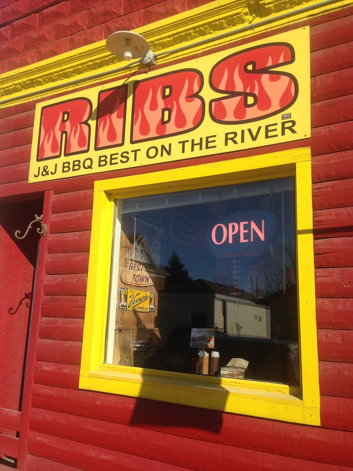 Amy's Creative Pursuits Lunch With Friends at J & J BBQ!