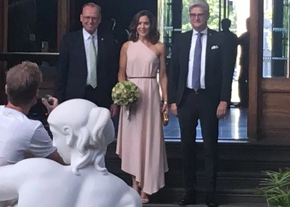 Crown Princess Mary wore Stella McCartney Charlie one-shoulder stretch-crepe gown and  Aquazzura Zani pumps at award ceremony