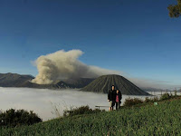 CEMORO LAWANG IJEN CRATER OFF BALI / FERRY PORT