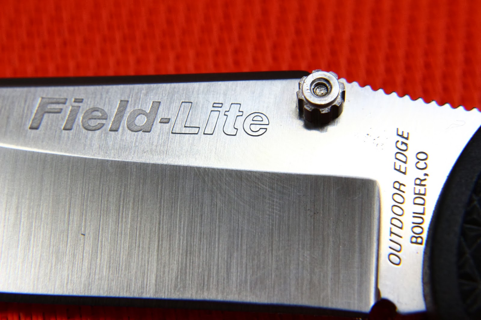 ARMAS BLANCAS 66 OUTDOOR EDGE FIELDLITE FL10