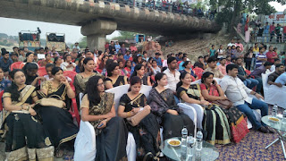 Jaunpur Live : क्यूरियस बैंड की धमाकेदार प्रस्तुति के साथ लोगों को 1090 के प्रति किया गया जागरूक