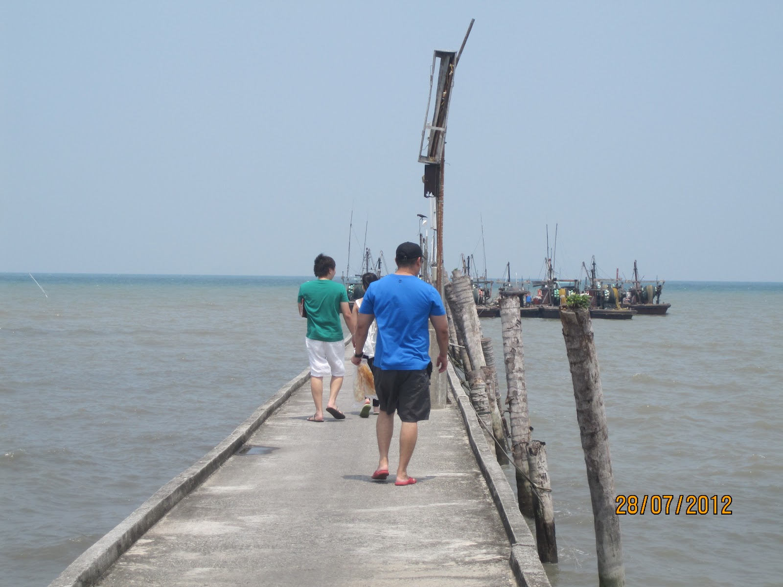 All about life ...: Day Trip to Tanjung Sepat