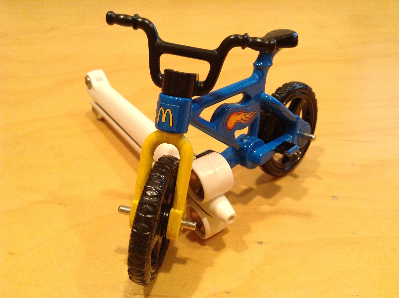 JULIAN'S HOT WHEELS BLOG BMX Bike (2000 McDonald's Happy Meal Toy 10)