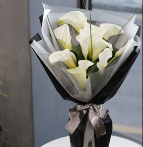 K'Mich Weddings - wedding planning - wrap white calla lilies floral design - wedding flowers
