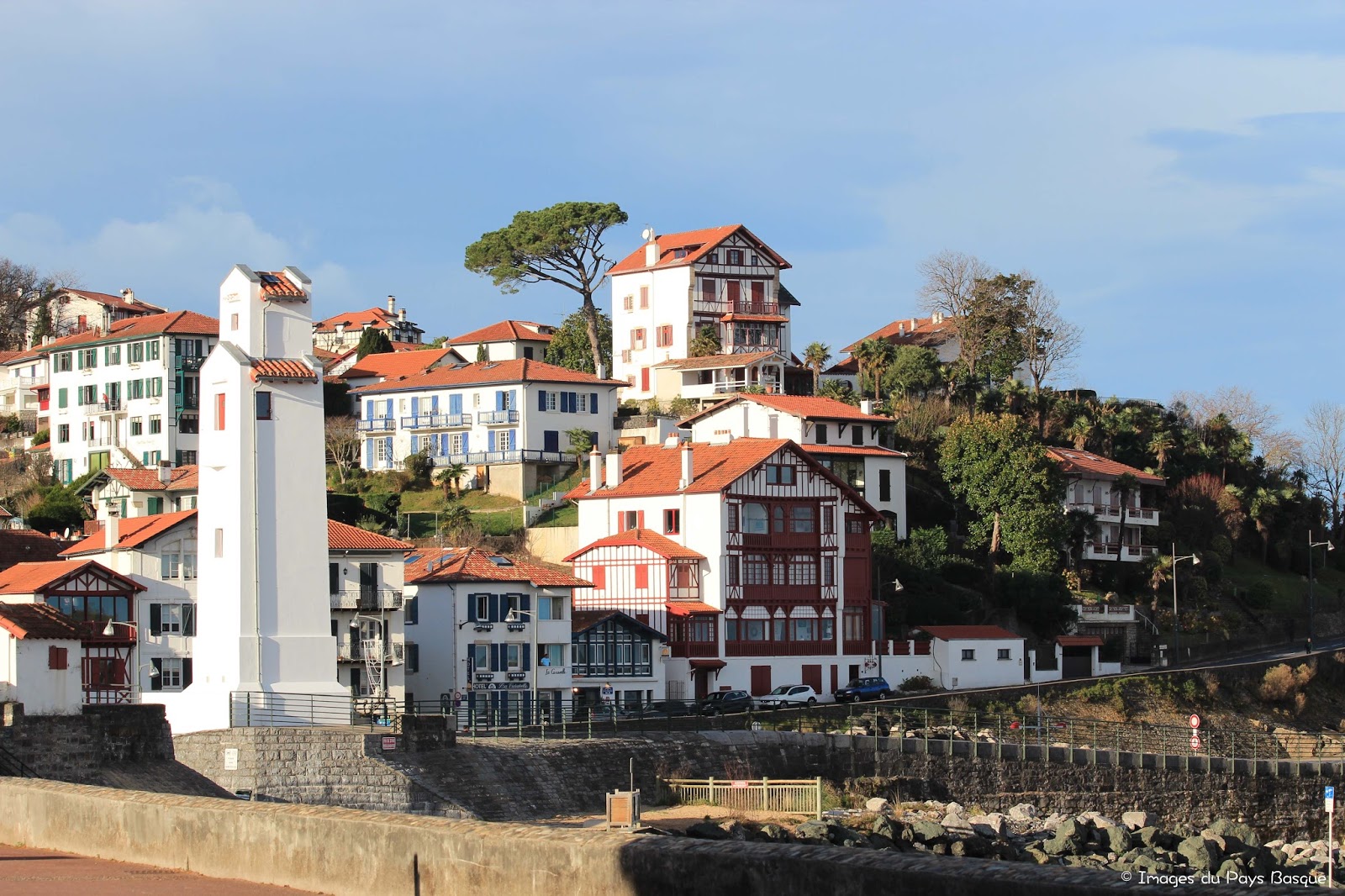 Les phares de St Jean de Luz Ciboure