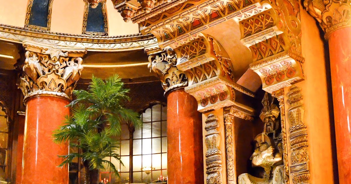 A Tour of The Fabulous Fox Theatre in St. Louis, Missouri - An Artful Mom