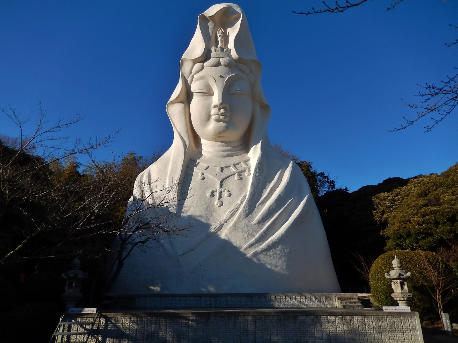 Период камакура. Будда Камакура. Камакура бакуфу. Авадзи Каннон. Статуя Богини Каннон в Японии.