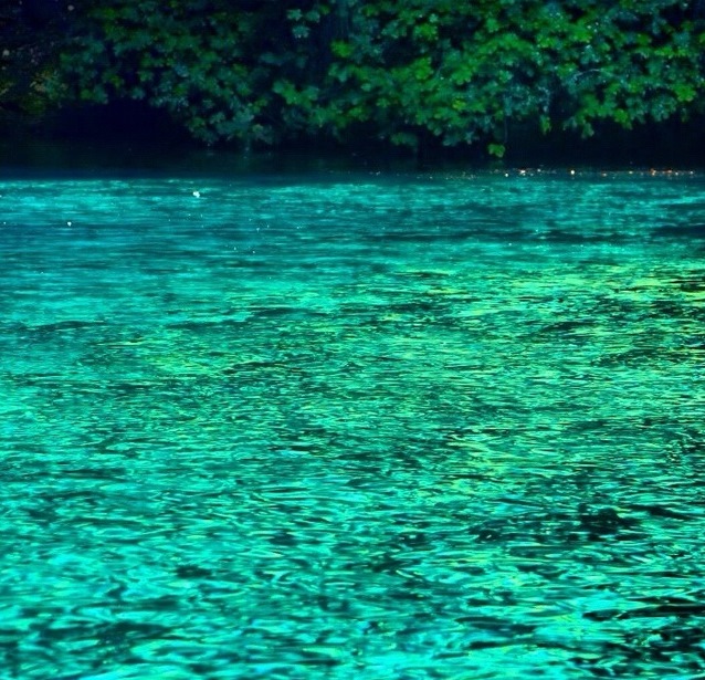 A Gruta das Ninfas, Ilha de Kefalonia, Grécia