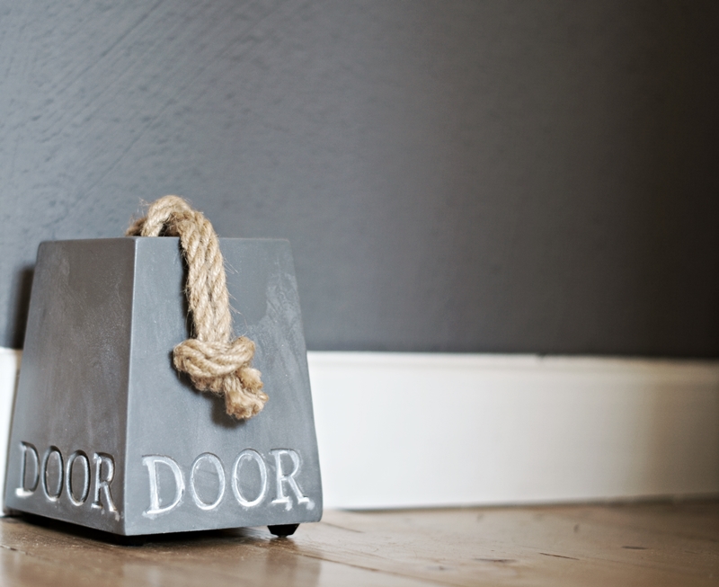 Blog + Fotografie by its me - Rooming Flur, Türstopper DOOR aus Beton