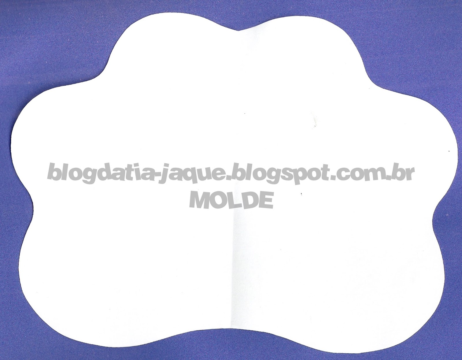 Árvore com Rolinho de Papel