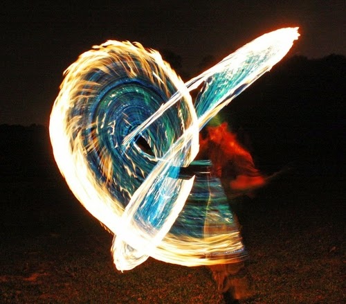 12-Photographer-Painter-&-Photo-Manipulator-Mathieu-Degrotte-aka-MD-Arts-Fireworks-Animated-Gifs-www-designstack-co