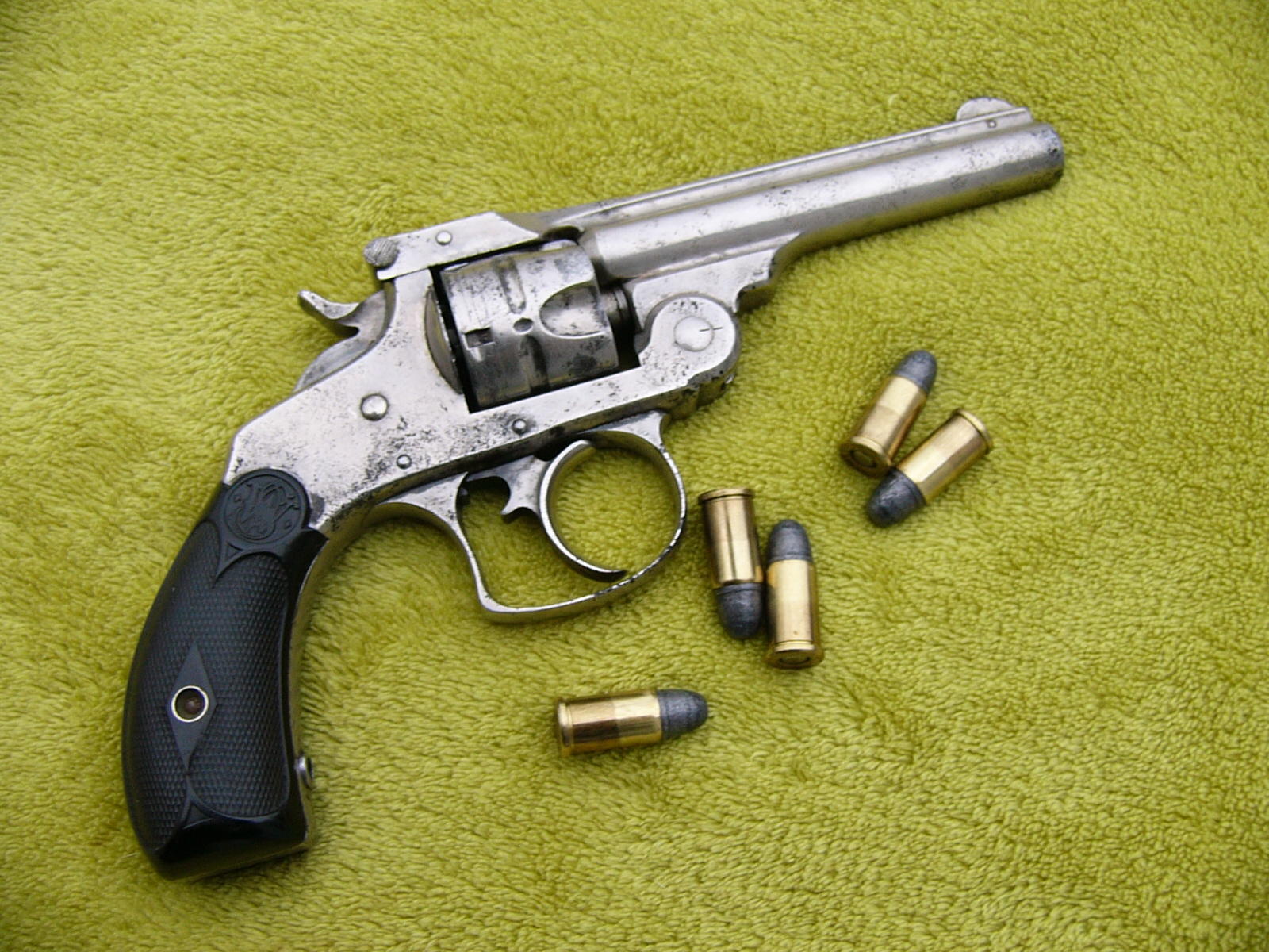 32 reg. Смит-Вессон 1896. Револьвер Смит энд Вессон 1880. Револьвер Смит-Вессон 1881. Револьвер Смит-Вессон 32.