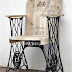 Cadeira com Pé de máquina de costura antiga