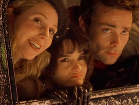 Sasha (Sally Phillips), Jude (Shirley Henderson) y Tom (James Callis) en El diario de Bridget Jones - Cine de Escritor