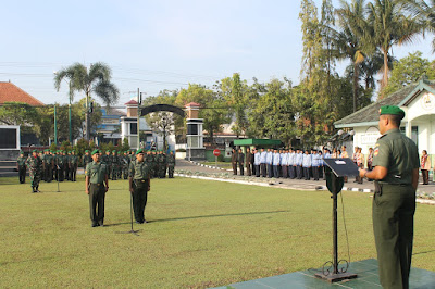 UPACARA 17-AN DILANJUTKAN KORPS RAPOR PINDAH SATUAN