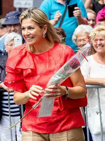 Queen Maxima visited De Delerij Foundation for refugees. Natan top