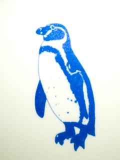ペンギンのイラストを接写した写真