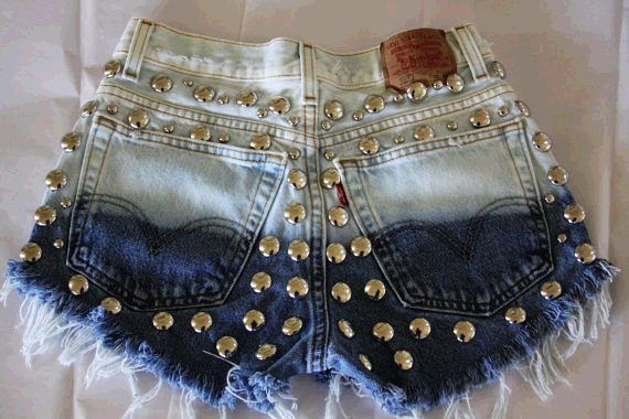 customização  de short jeans
