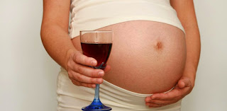 Estudo relata prejuízo do consumo do álcool durante a gravidez