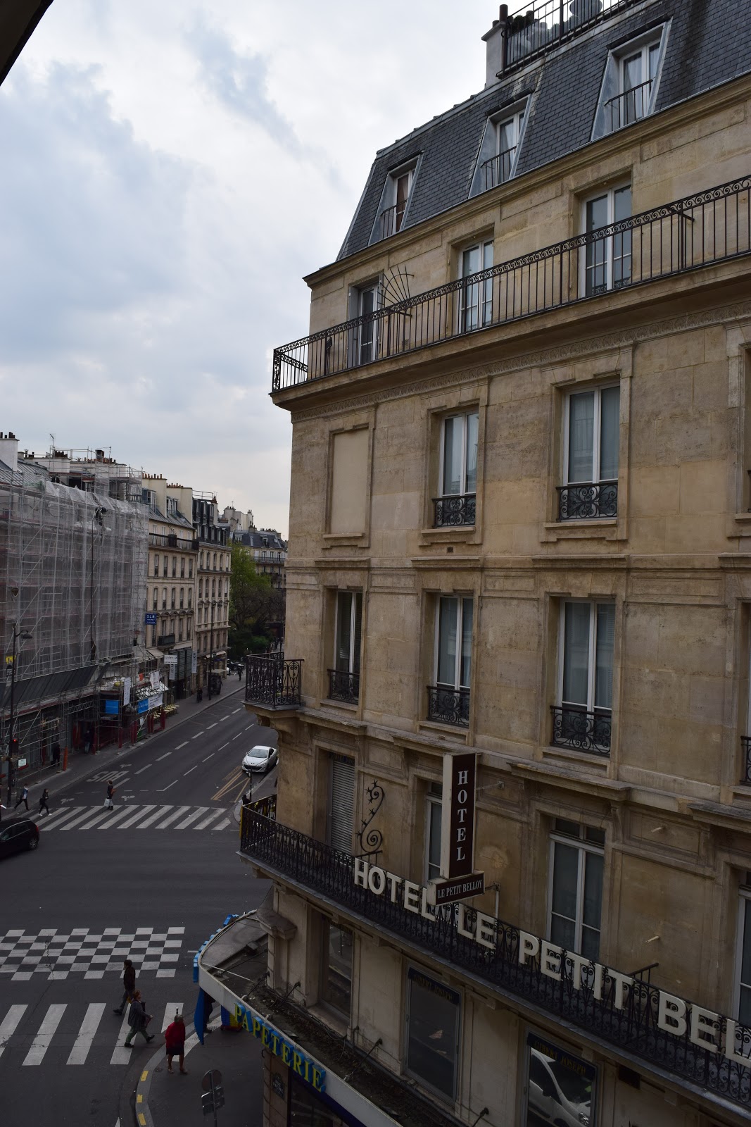 Paris Rue Racine view