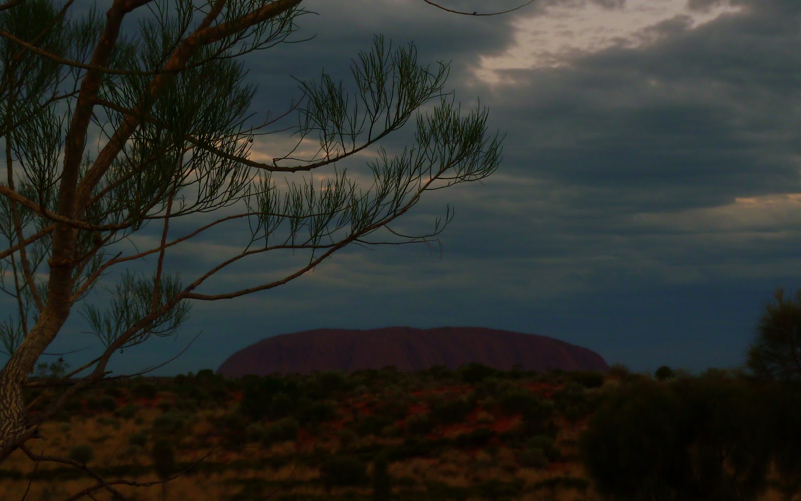 Don Sees The World Travelogue Australia Weekend Side Trip Uluru don-sees-the-world-travelogue-australia-weekend-side-trip-uluru