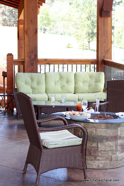 outdoor dining in angel fire