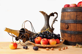 pitcher-fruit-apples-grapes-champagne-nuts-wallpapers