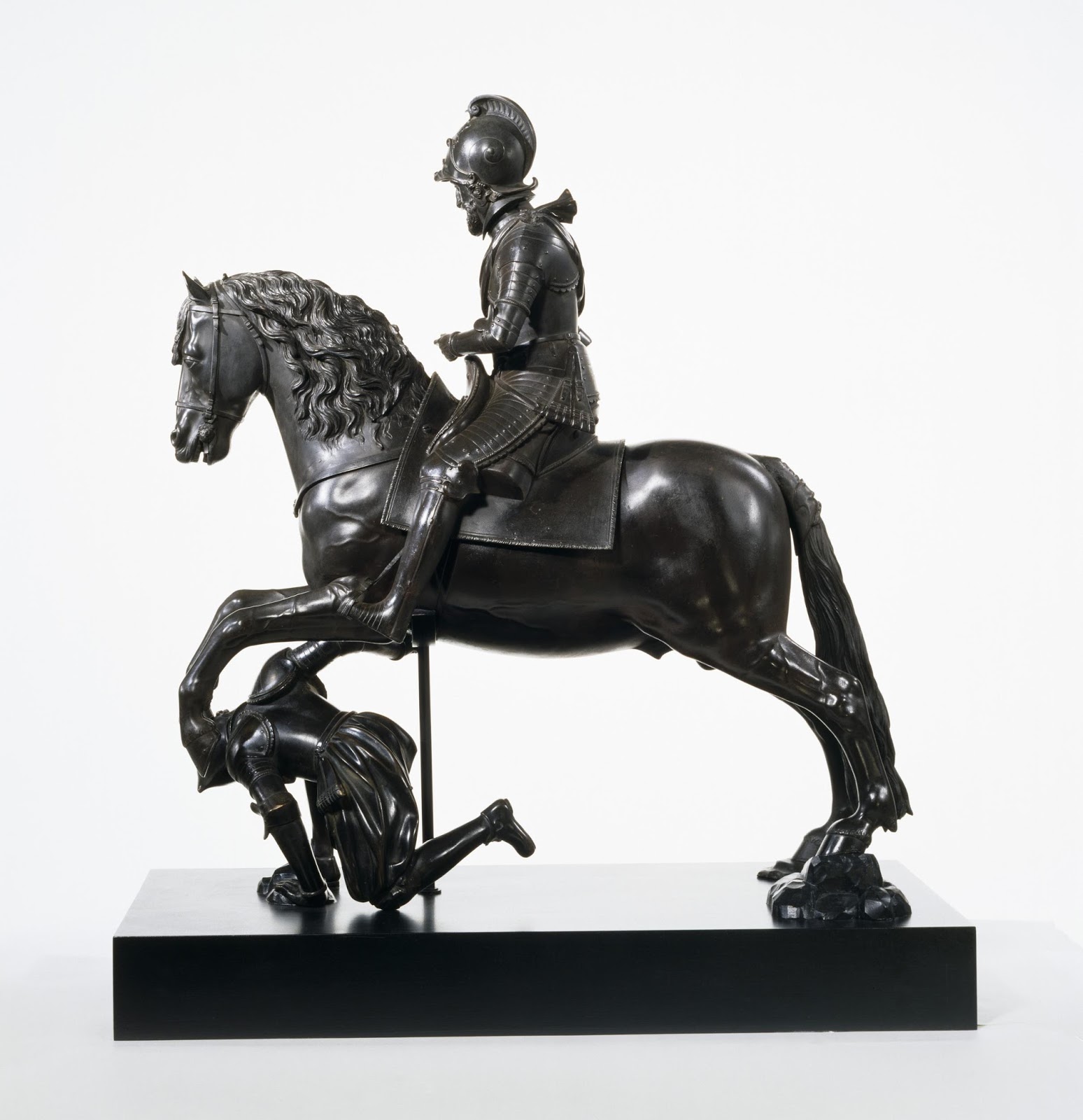 English 18th Century Portrait Sculpture Equestrian Statuettes of Louis