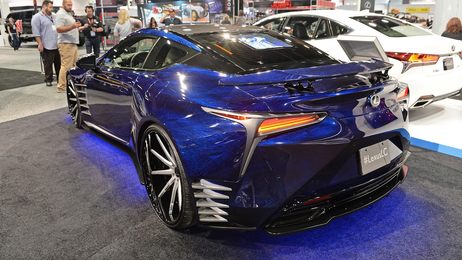Lexus lc500 черная пантера