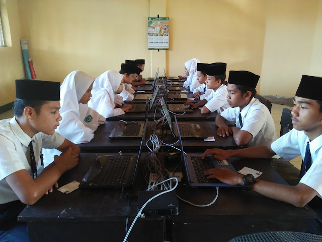 Soal Simulasi UNBK Bahasa Inggris Tingkat SMP/MTs Tahun ...