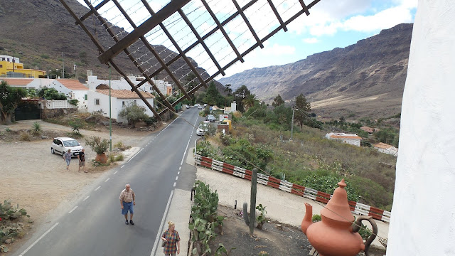 Camillo Mori Pincoy Giacometti Kunst Reiten