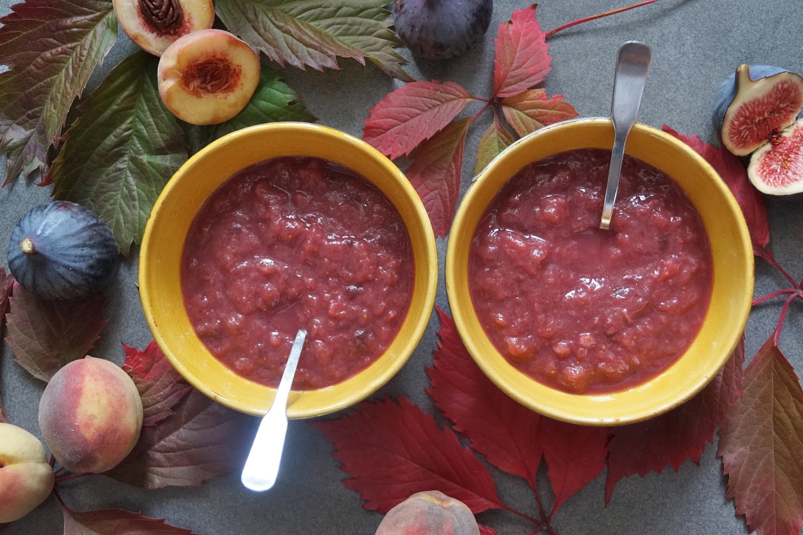 Compote automnale figuepêche de vigne