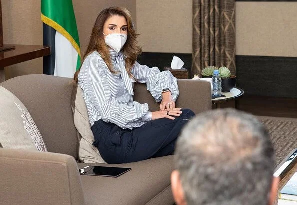 Queen Rania wears Silvia Tcherassi Sovicille pussy bow blouse from Silvia Tcherassi Fall 2018 collection