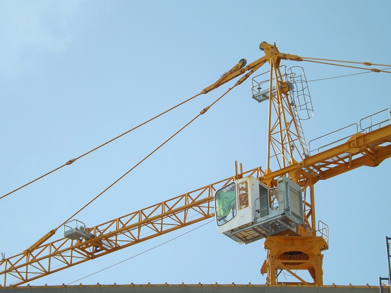 What Are The Common Cranes Used For Commercial Purposes? Creative