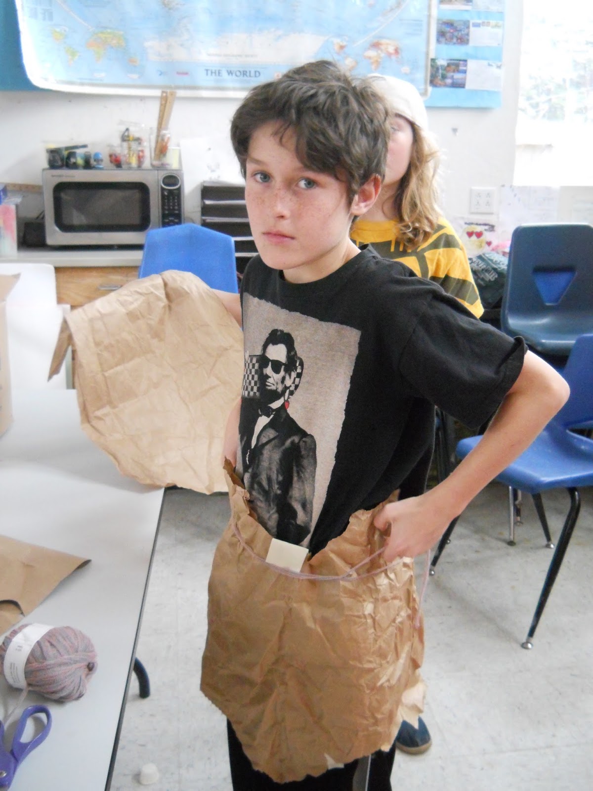 Pccs Art Runway Fashion Show Featuring Unusual Materials Riset