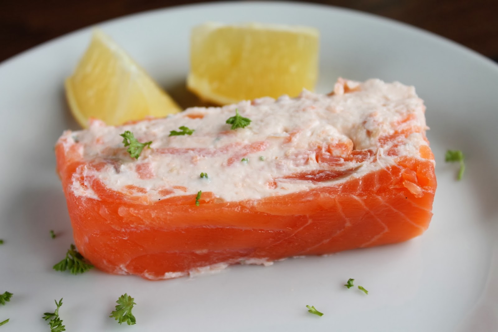 Рецепт форели запеченной в сливках. Террины из форели. блюда smoked salmon. террины с морепродуктами. джейми оливер рыбные палочки из лосося.