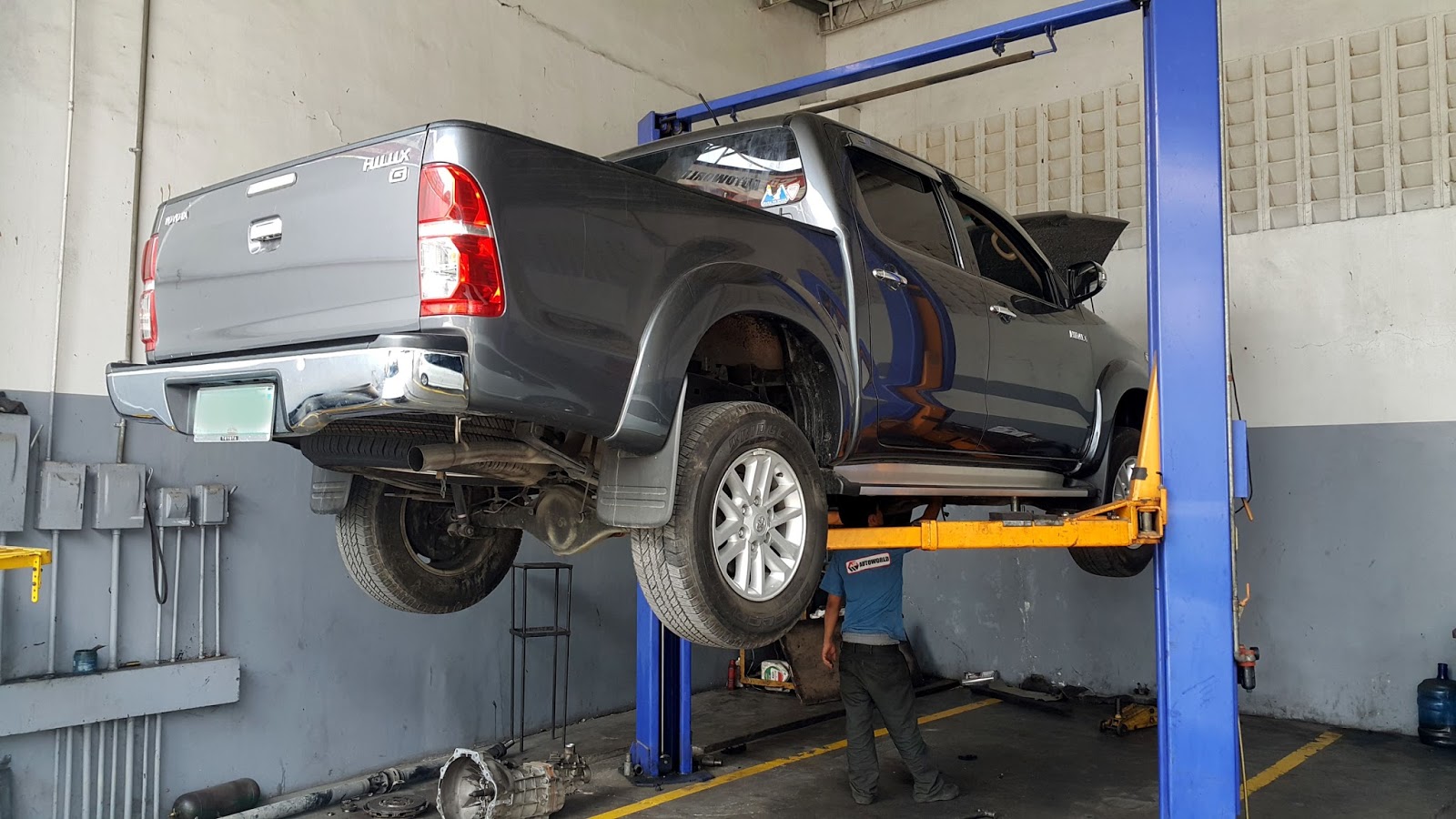 SD Autoworld MECHANIC'S CORNER Toyota Hilux Transmission Problem SD Autoworld MECHANIC'S CORNER Toyota Hilux Transmission Problem
