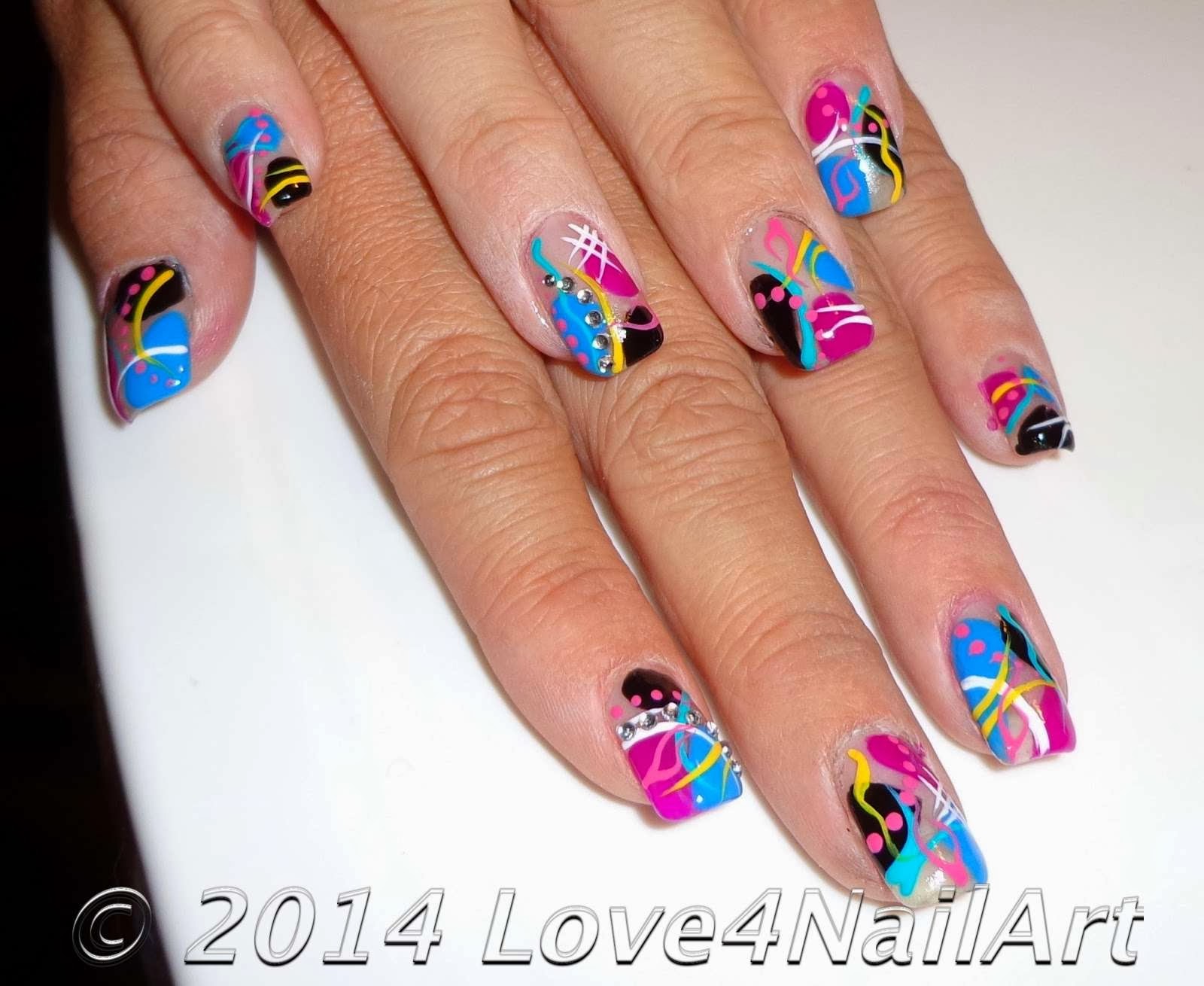 Love4NailArt Abstract Nail Art for Short Nails