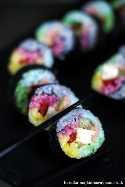 sushi, rainbow, rainbow sushi, teczowe sushi, bernika, kulinarny pamietnik