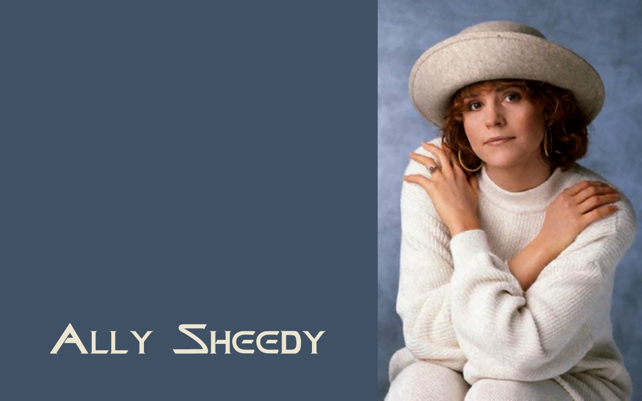 Filmovízia: Ally Sheedy Wallpaper