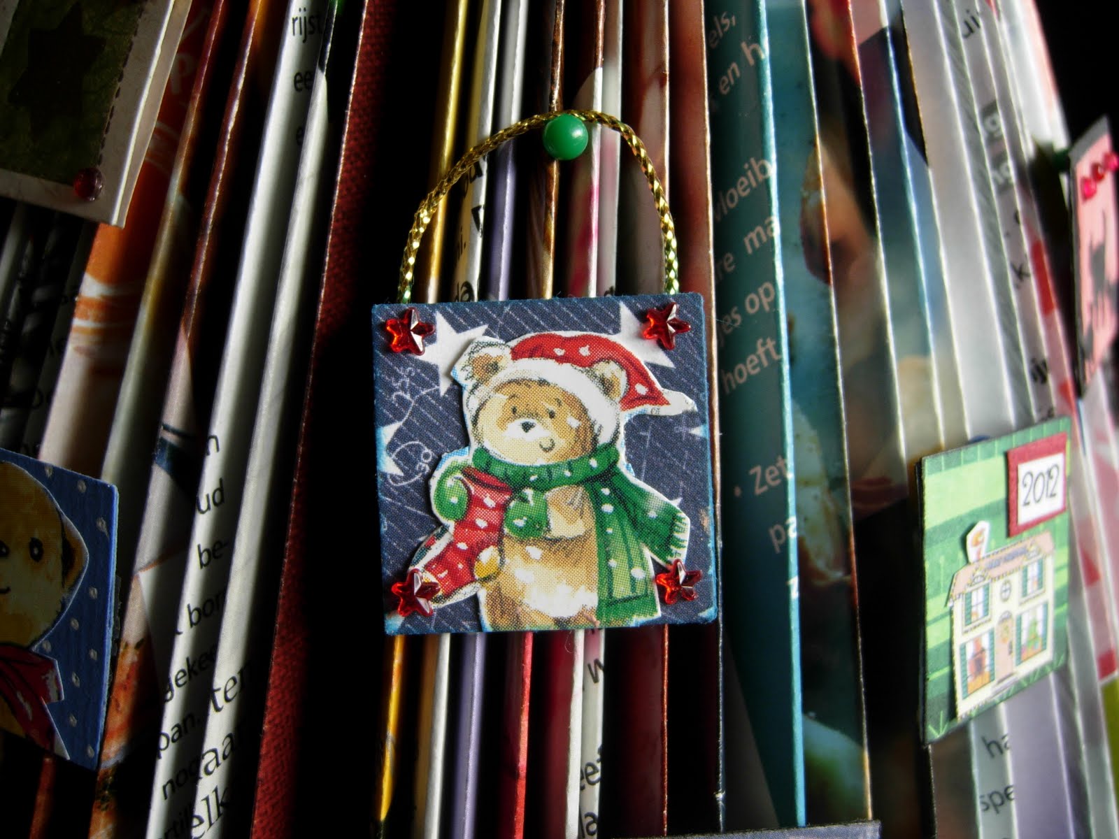 Me and my fun! Kerstboom vouwen van een tijdschrift / Folding a