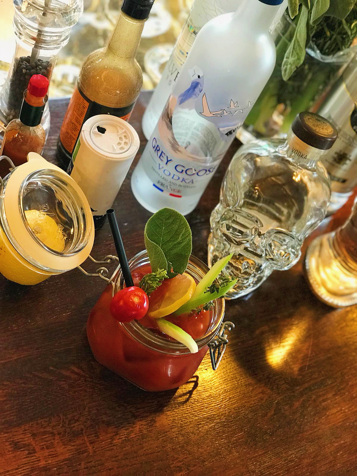 "BLOODY MARY" cocktail, storia raccontata da Lelevich
