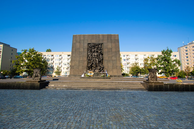 Monumento agli eroi del ghetto e museo Polin-Varsavia
